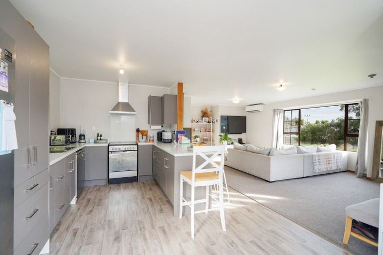 Photo of property in 137 Dunns Road, Otatara, Invercargill, 9879