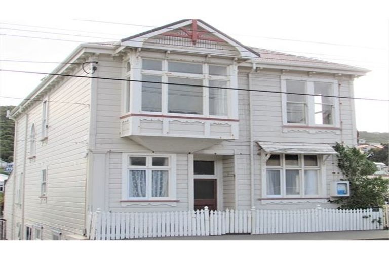 Photo of property in 4/110 Clyde Street, Island Bay, Wellington, 6023