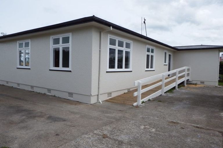 Photo of property in 13 Potaka Street, Marton, 4710