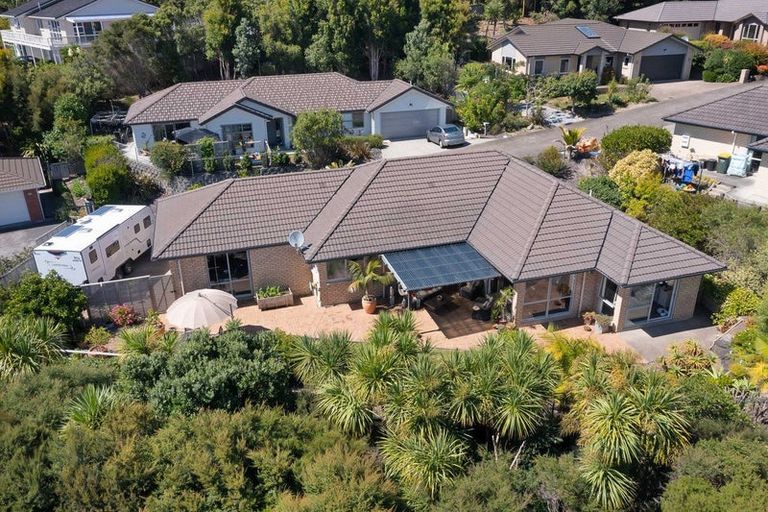 Photo of property in 5 Fendalton Place, Hatfields Beach, Orewa, 0931