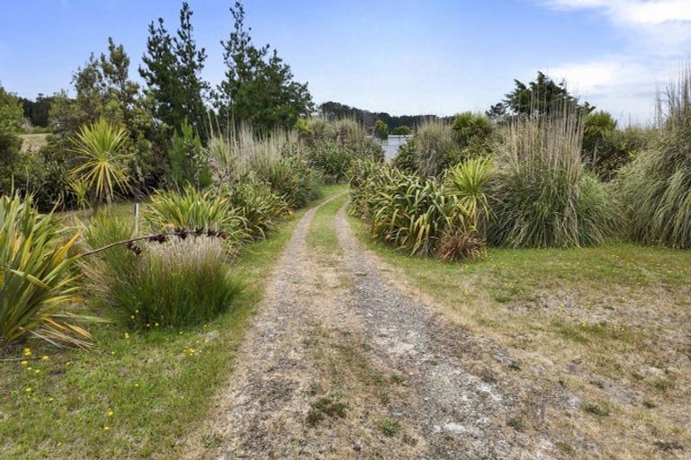 Photo of property in 104 Bergin Road, Foxton, 4814