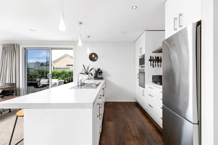 Photo of property in 11 Mystery Grove, Lake Hayes, Queenstown, 9304