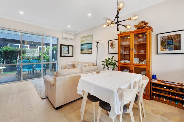 Photo of property in 9 Poaka Road, Hobsonville, Auckland, 0616