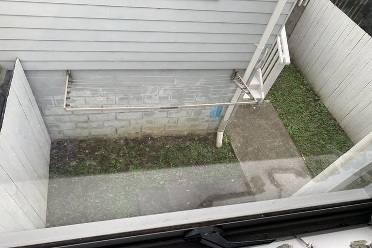 Photo of property in 25/3 Hulme Place, Henderson, Auckland, 0612
