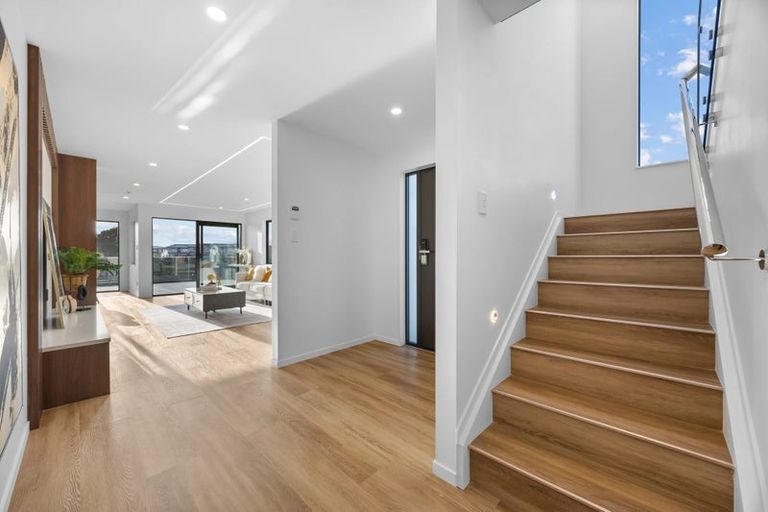 Photo of property in 3 Tinaku Road, Flat Bush, Auckland, 2019