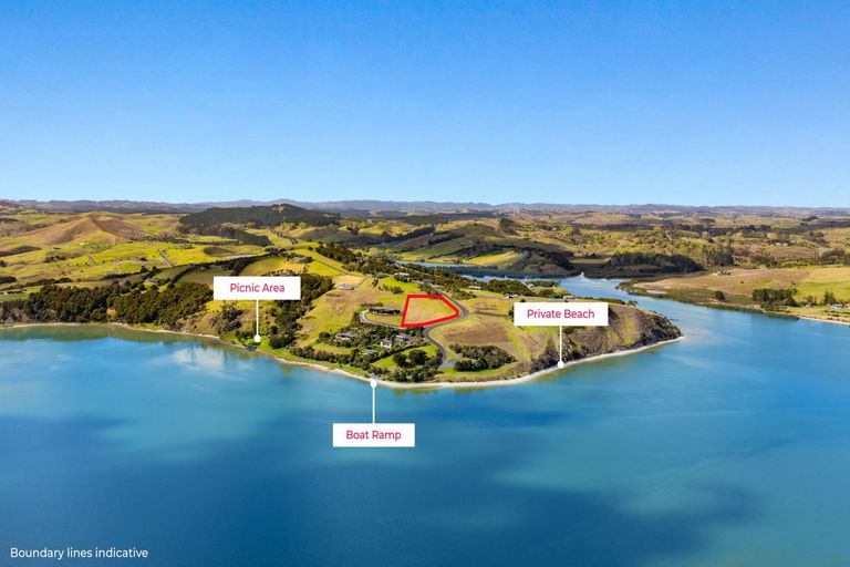 Photo of property in 16a Salt River View Road, Kaiwaka, 0573