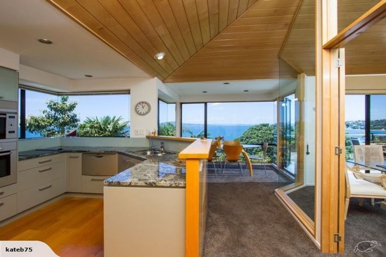 Photo of property in 2/19 Churchill Road, Murrays Bay, Auckland, 0630