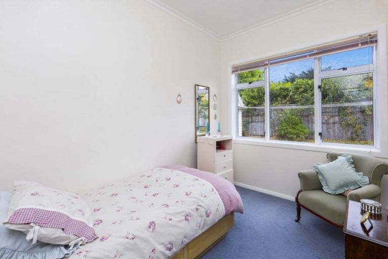 Photo of property in 27 Dunns Street, Silverstream, Upper Hutt, 5019