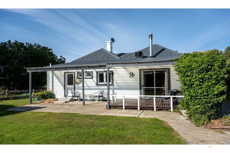 Photo of property in 70 Parsonage Road, Waimate, 7978