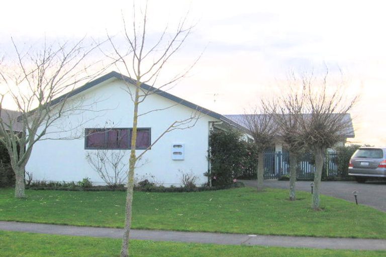 Photo of property in 56 Bouverie Crescent, Flagstaff, Hamilton, 3210