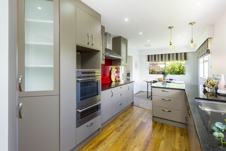 Photo of property in 15 Haylock Grove, Totara Park, Upper Hutt, 5018