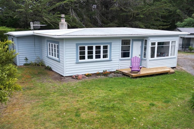 Photo of property in 1 Peace Street, Taieri Beach, Taieri Mouth, 9091
