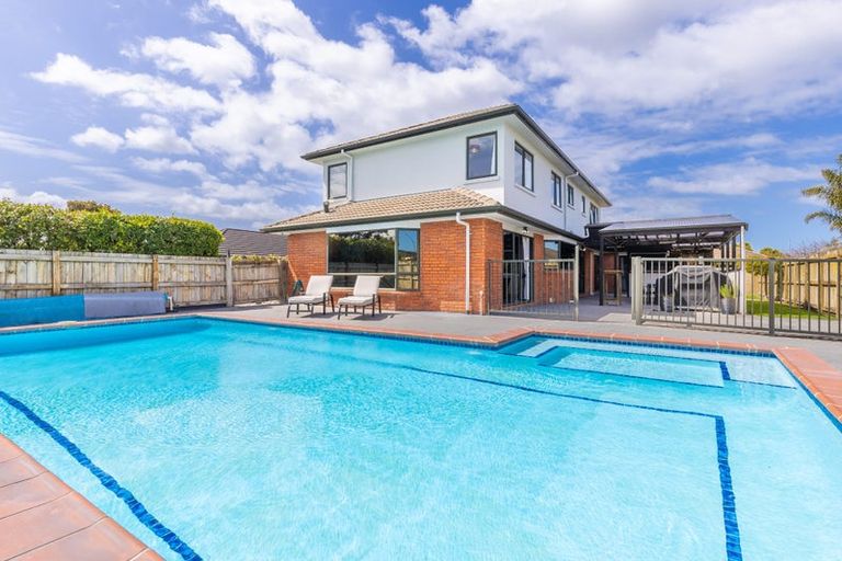 Photo of property in 11 Sovereign Place, Rototuna North, Hamilton, 3210