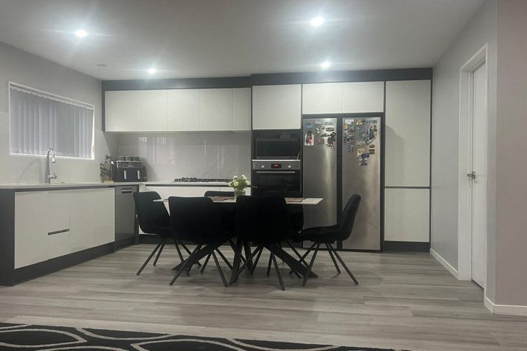 Photo of property in 73 Marendellas Drive, Bucklands Beach, Auckland, 2014