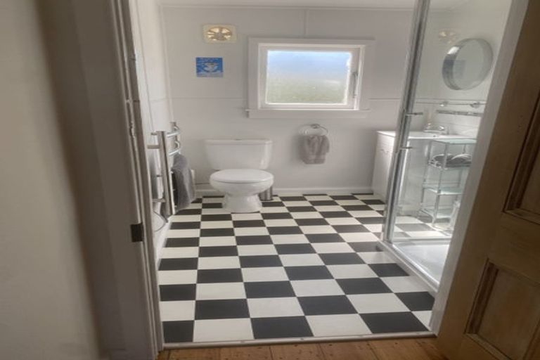 Photo of property in 53a Ferry Road, Martinborough, 5711