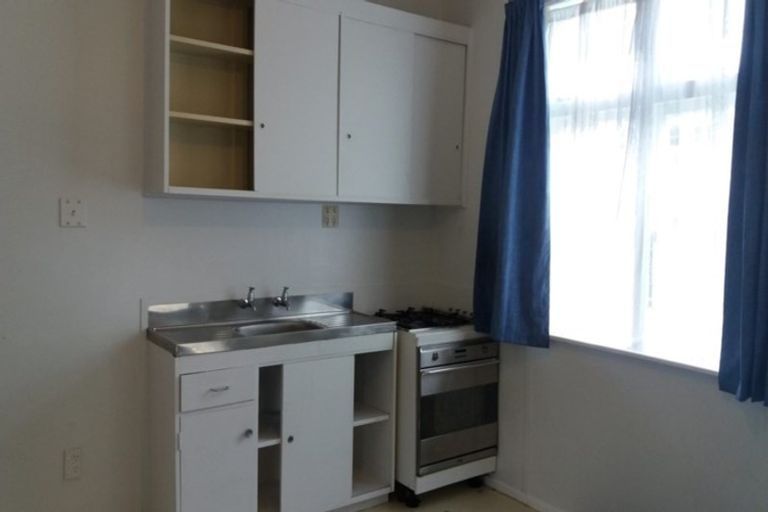 Photo of property in 6 Bethune Street, Featherston, 5710