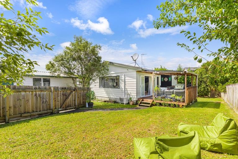 Photo of property in 34b Ranui Station Road, Ranui, Auckland, 0612