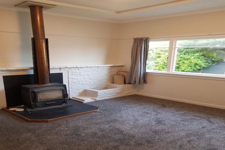 Photo of property in 74 Stobo Street, Grasmere, Invercargill, 9810