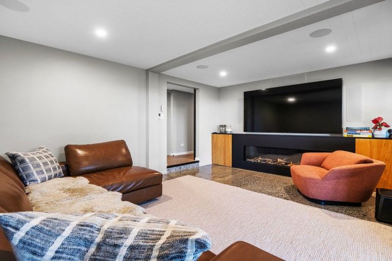 Photo of property in 96 Marine Parade, Mount Maunganui, 3116