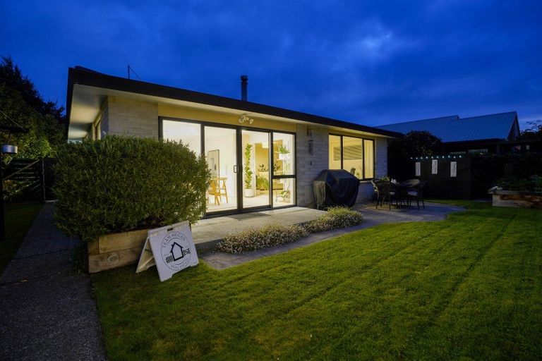 Photo of property in 32 Vogel Street, Waikiwi, Invercargill, 9810