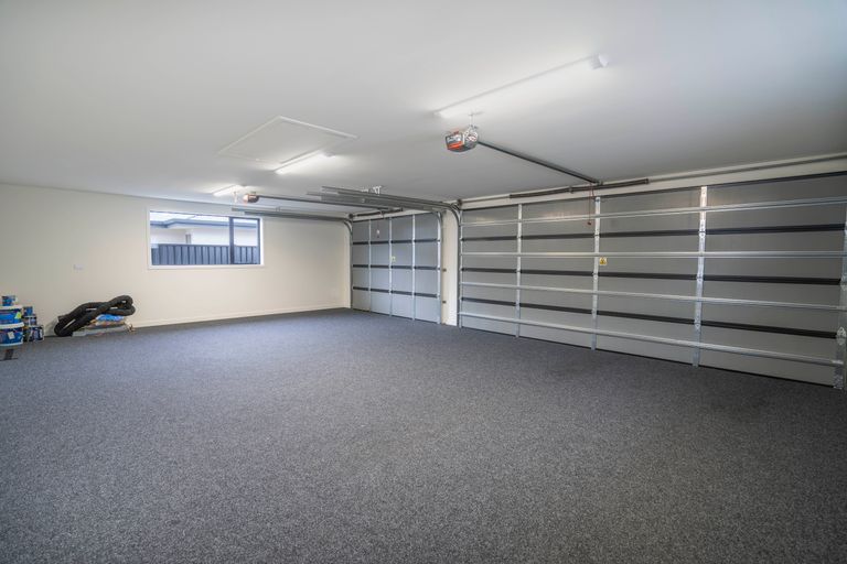 Photo of property in 4 Barker Place, Waikiwi, Invercargill, 9810