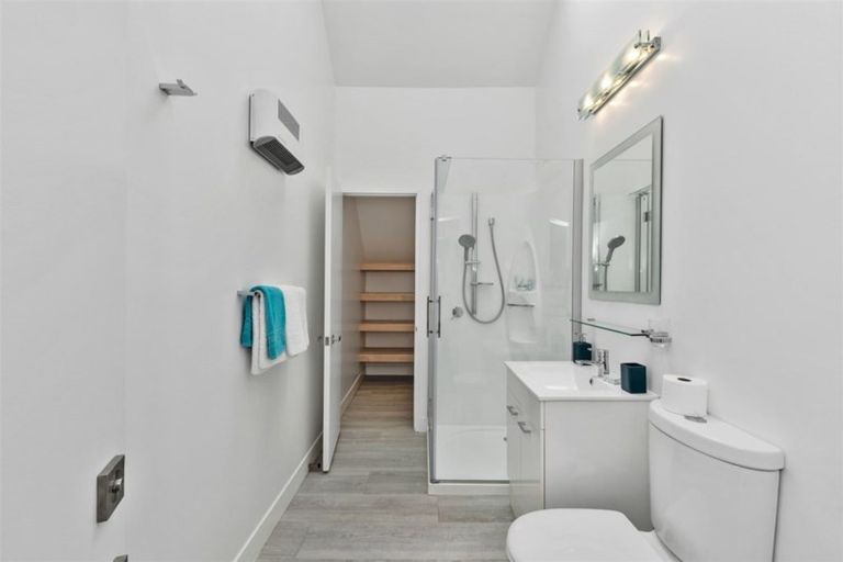 Photo of property in 9 Takahe Drive, Cashmere, Christchurch, 8022