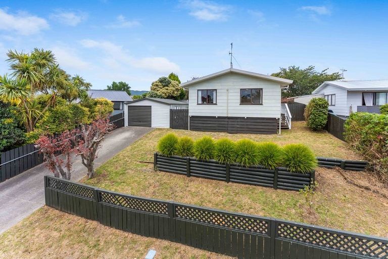 Photo of property in 60 Campbell Avenue, Paraparaumu, 5032