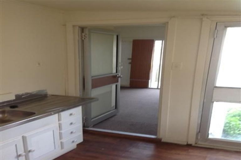 Photo of property in 2/27 Tirangi Road, Rongotai, Wellington, 6022