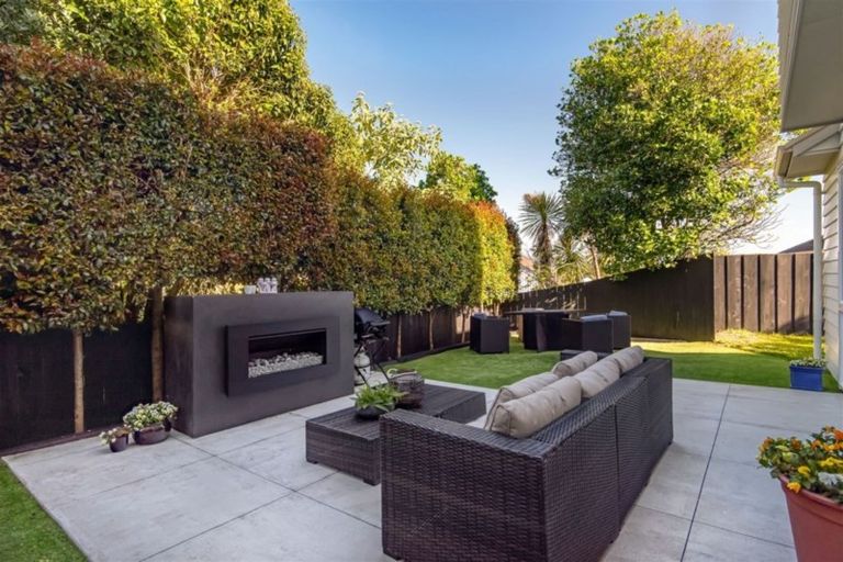 Photo of property in 45a Williamson Avenue, Belmont, Auckland, 0622