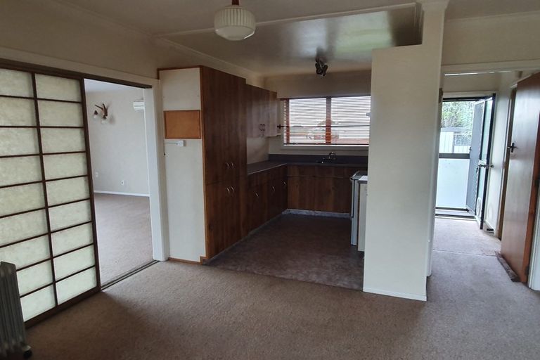 Photo of property in 25 Davidson Crescent, Hornby, Christchurch, 8042