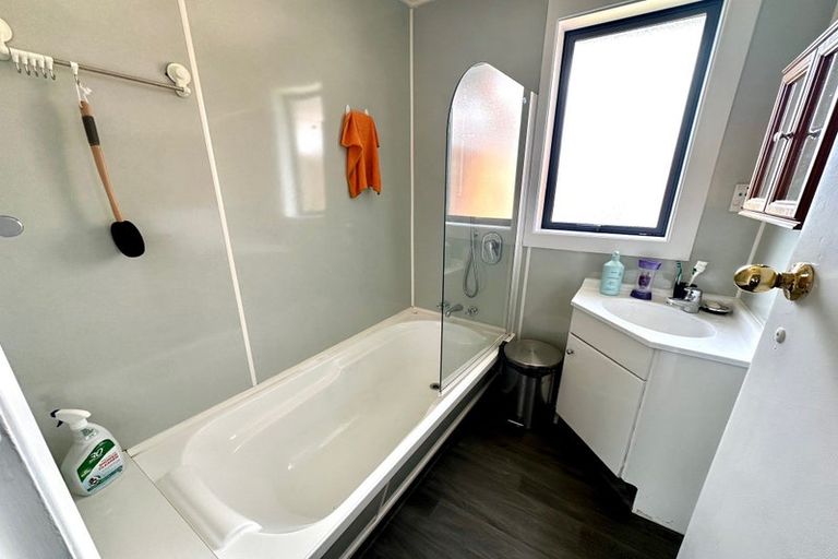 Photo of property in 6 Telfer Street, Balclutha, 9230