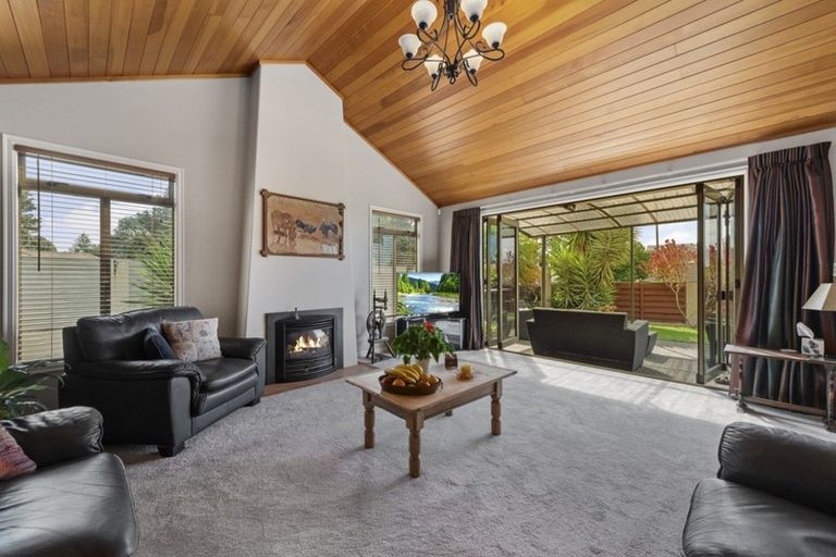 Photo of property in 2 Riverstone Drive, Welcome Bay, Tauranga, 3112