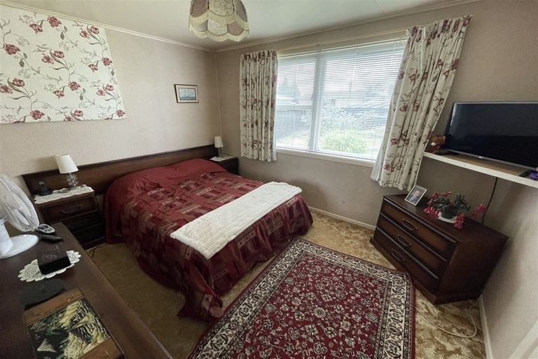 Photo of property in 7 Pateke Place, Tokoroa, 3420