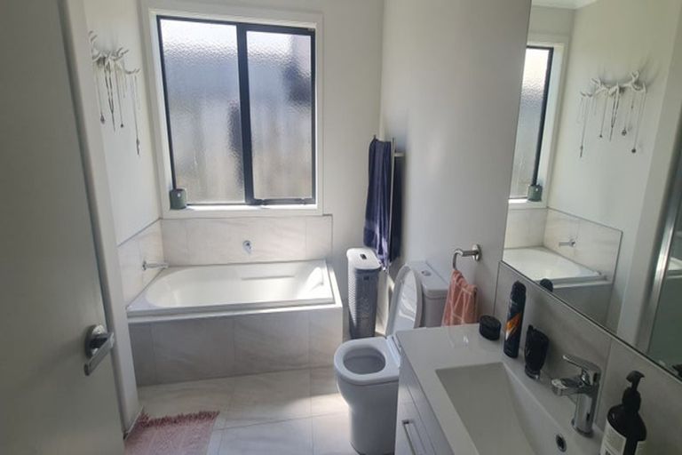 Photo of property in 98 Union Drive, Papamoa, 3118