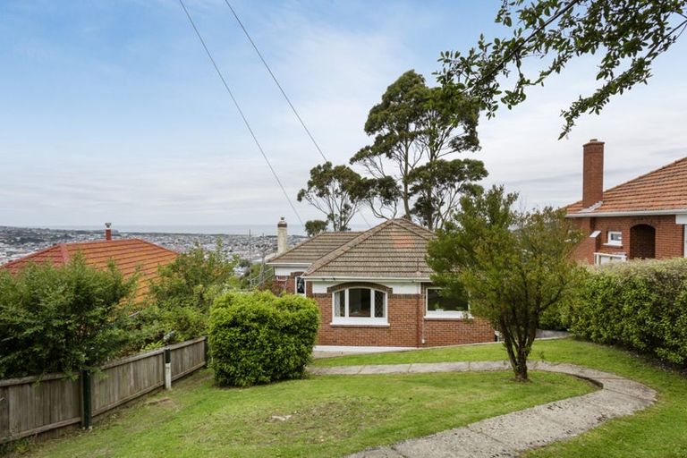 Photo of property in 131 Forfar Street, Clyde Hill, Dunedin, 9011