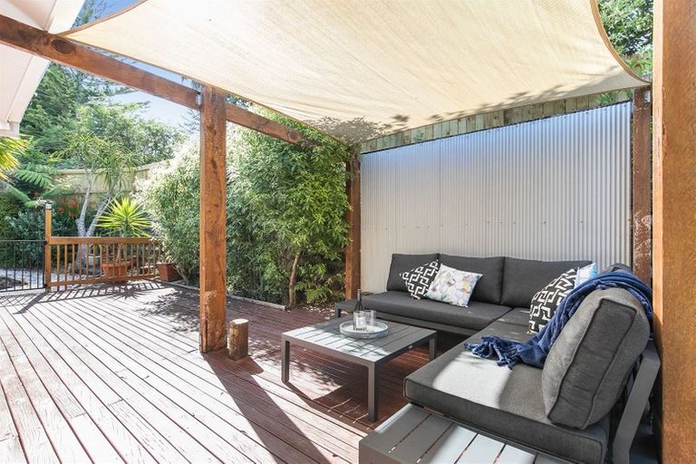 Photo of property in 52 Japonica Drive, Beach Haven, Auckland, 0626