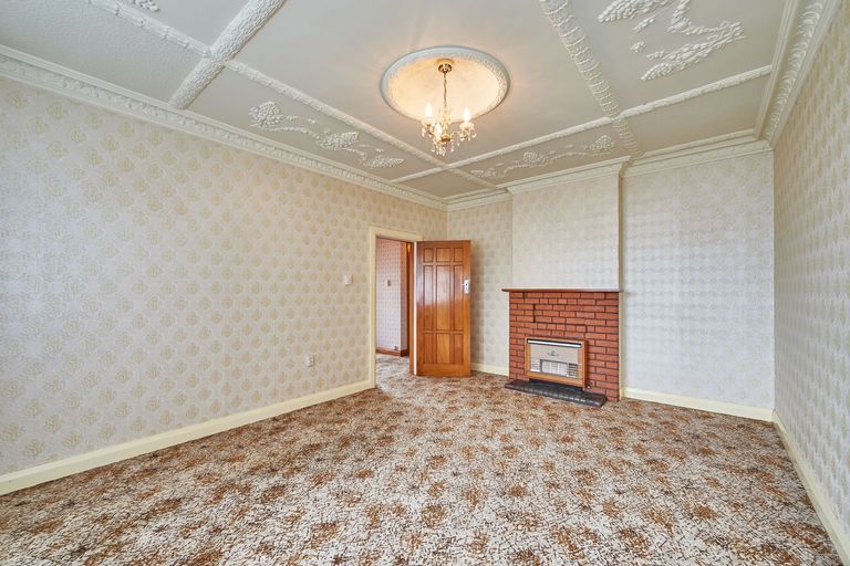 Photo of property in 46 Dahlia Street, Palmerston North, 4410