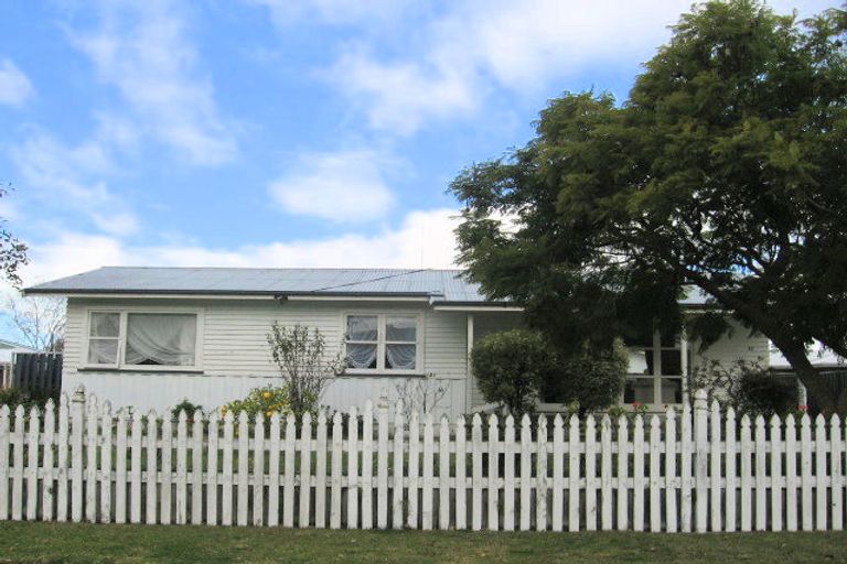 Photo of property in 10 Eton Street, Taradale, Napier, 4112