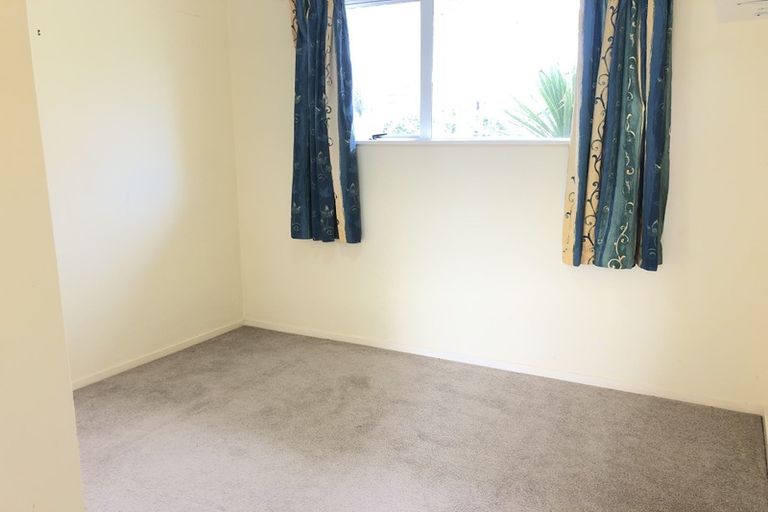 Photo of property in 1/89 Woodglen Road, Glen Eden, Auckland, 0602