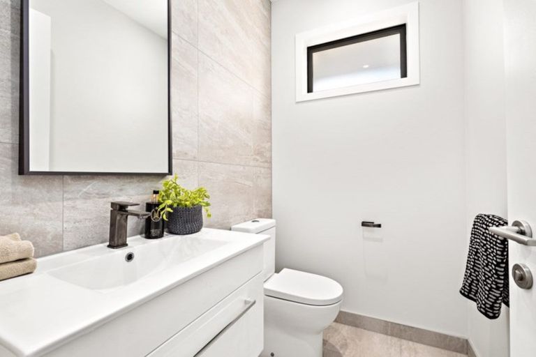 Photo of property in 4 Tai Crescent, Hobsonville, Auckland, 0616