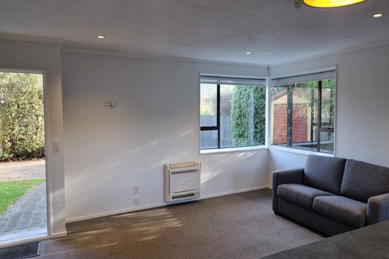 Photo of property in 1/11 Harris Crescent, Papanui, Christchurch, 8053