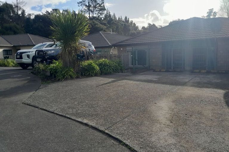 Photo of property in 48 Sherrybrooke Place, Sunnyvale, Auckland, 0612
