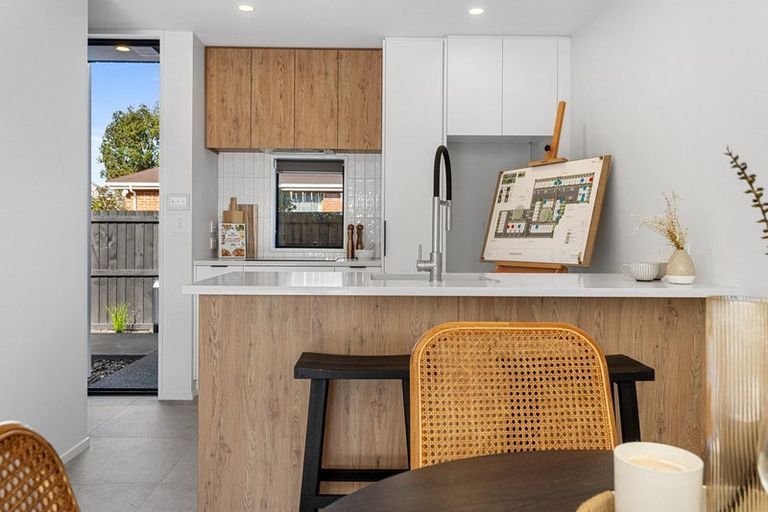 Photo of property in 11/24 Devonport Lane, St Albans, Christchurch, 8014