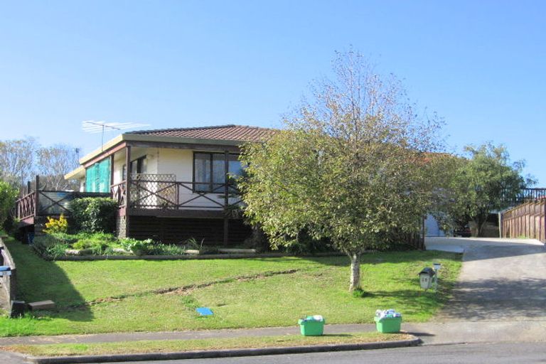 Photo of property in 24 Greenstone Place, Clover Park, Auckland, 2019
