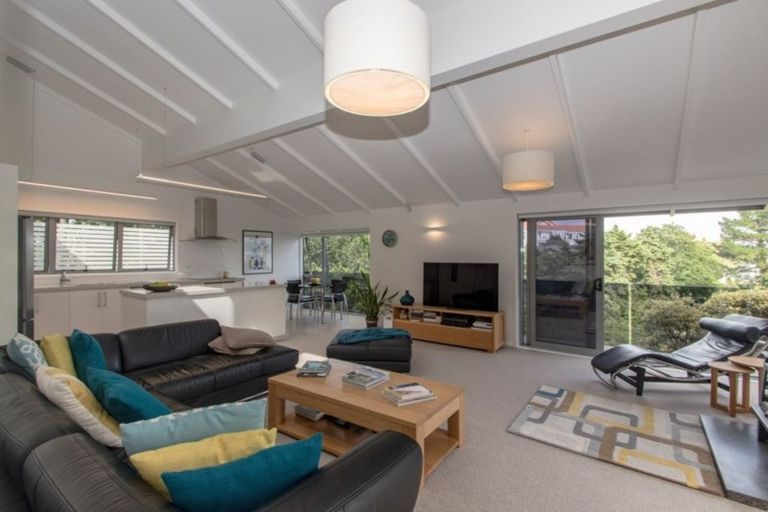 Photo of property in 29 Burns Road, Hospital Hill, Napier, 4110