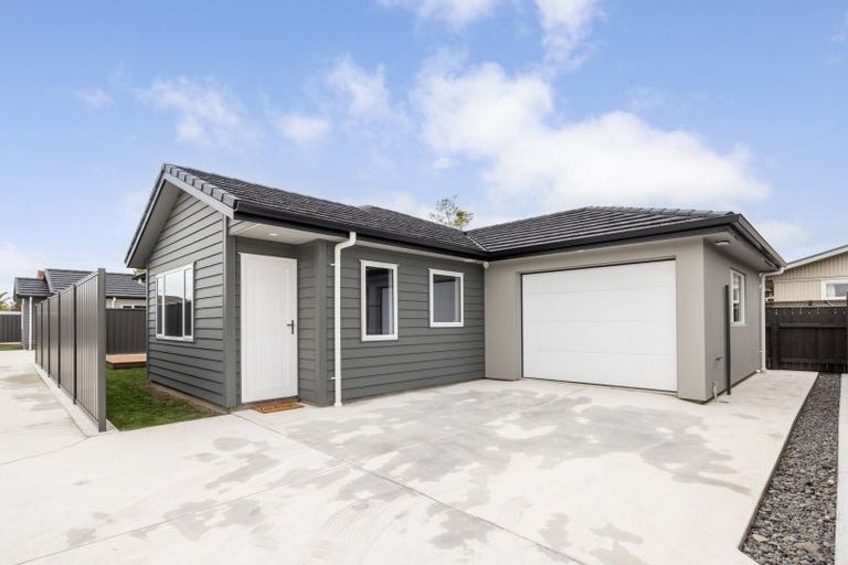 Photo of property in 2/52 Park Road, Greenmeadows, Napier, 4112