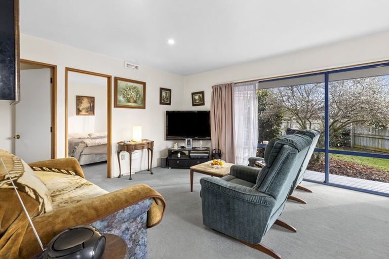 Photo of property in 21 Elmsdale Close, Richmond, 7020