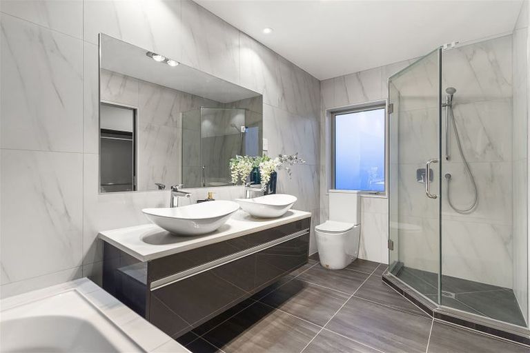 Photo of property in 32 Remuremu Street, Long Bay, Auckland, 0630