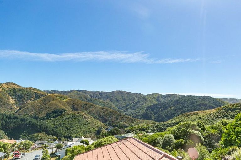 Photo of property in 15b Dargle Way, Island Bay, Wellington, 6023