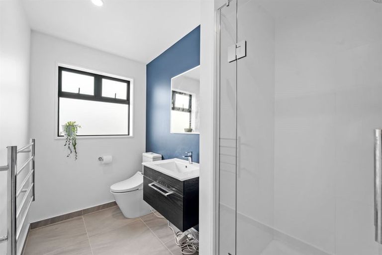 Photo of property in 10 Highway View Lane, Schnapper Rock, Auckland, 0632